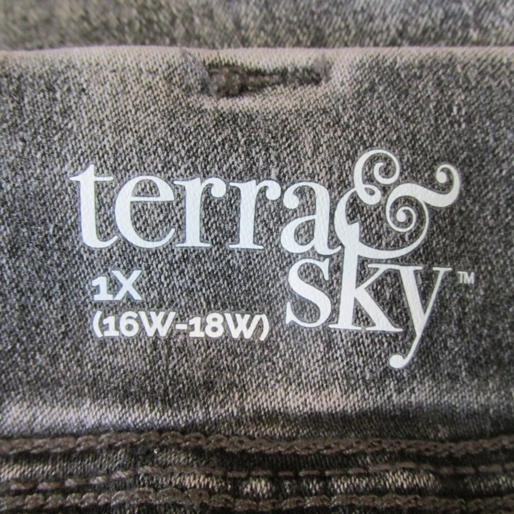 TERRA & SKY WOMEN'S SIZE 1X (16W/18W) CAPRIS JEANS BLACK ACID WASH JEGGINGS NWT - Picture 5 of 9